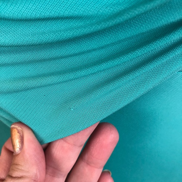 NWT BADGLEY MISCHKA SIZE 4 beaded prom/ formal gown - Picture 8 of 8